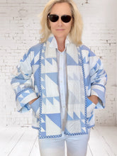 Cropped quilt jacket "blue baskets" xs-s