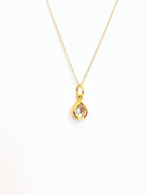 Teardrop diamond pendant, 18 K - abigailheche