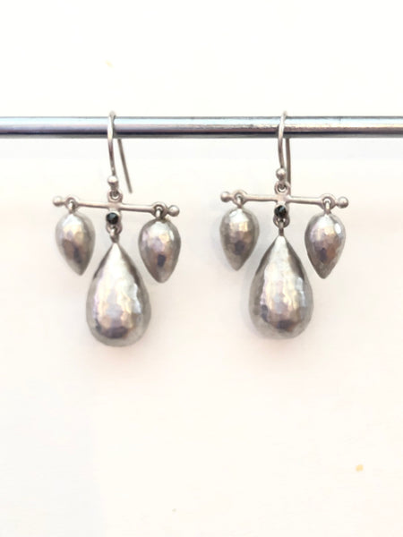 Carbon marina earrings