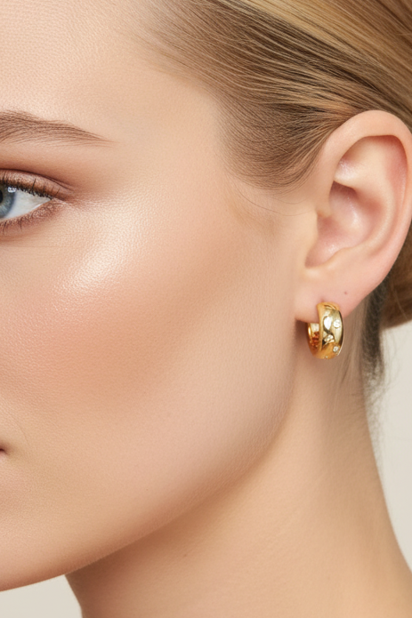 18k diamond huggy hoop earring