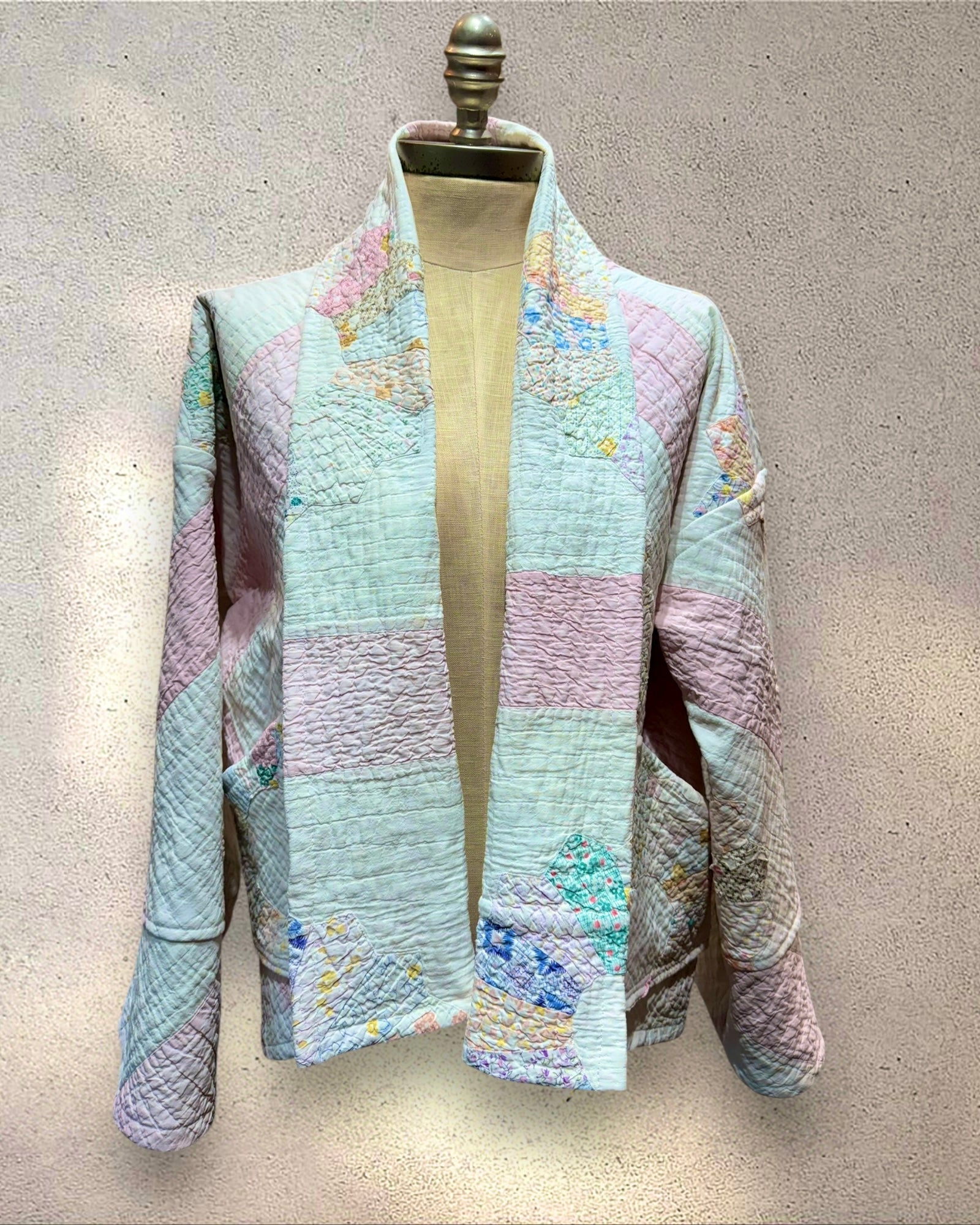 Quilt jacket “petal pink party plates”