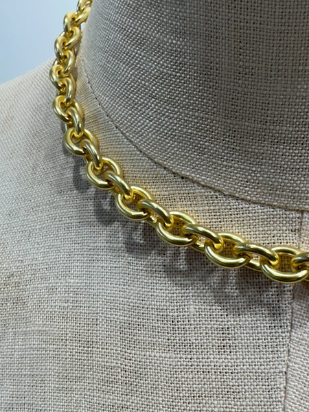 Curb appeal heavy link necklace