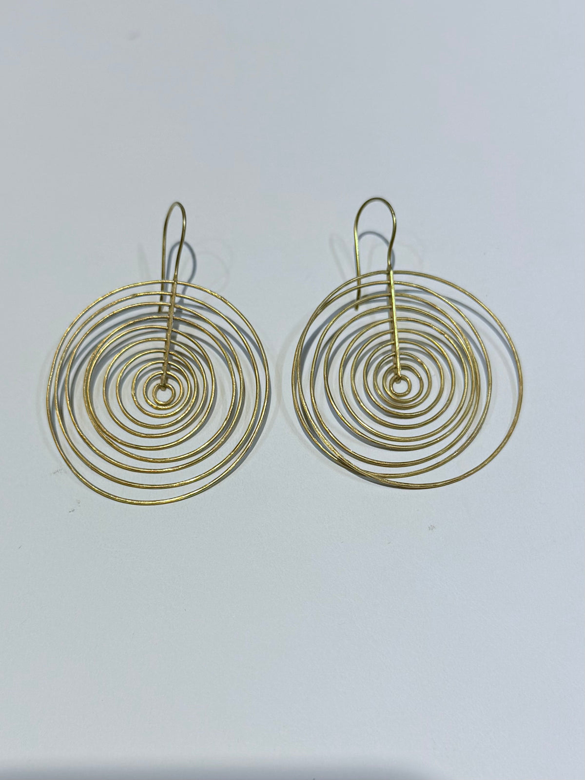 18k mesmerize ￼earrings