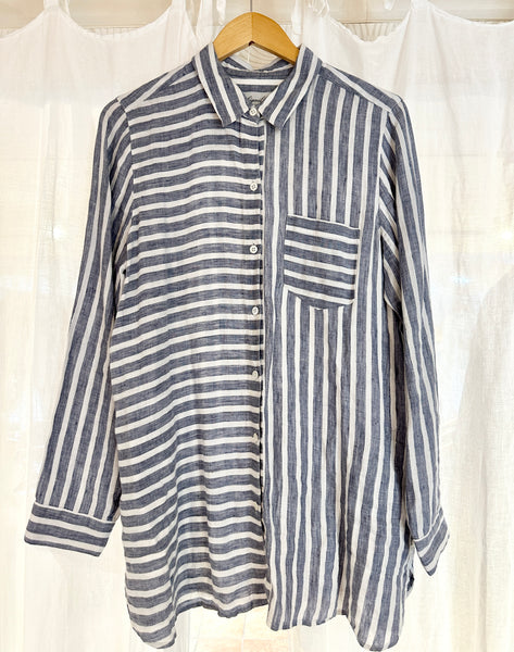 Blue stripe linen shirt -this way and that