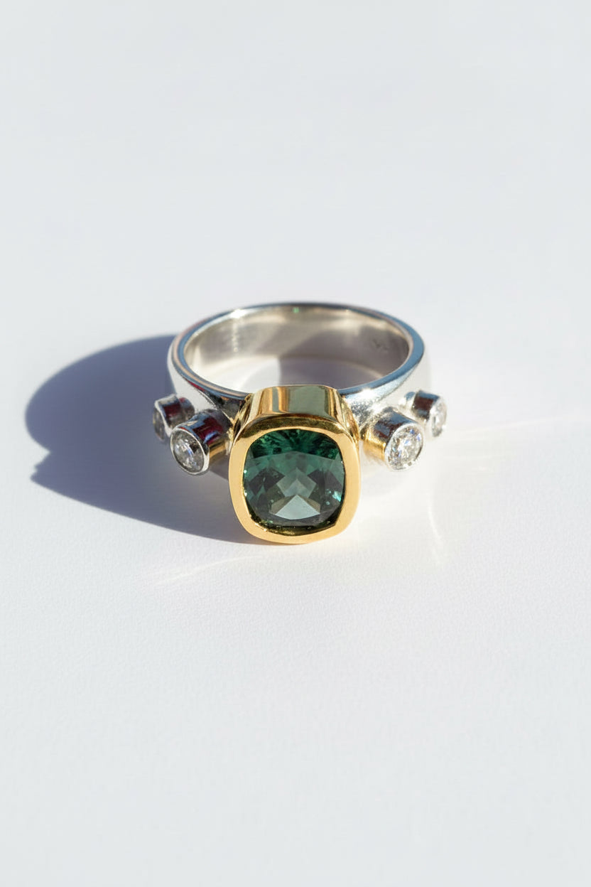 Green tourmaline and diamond ring