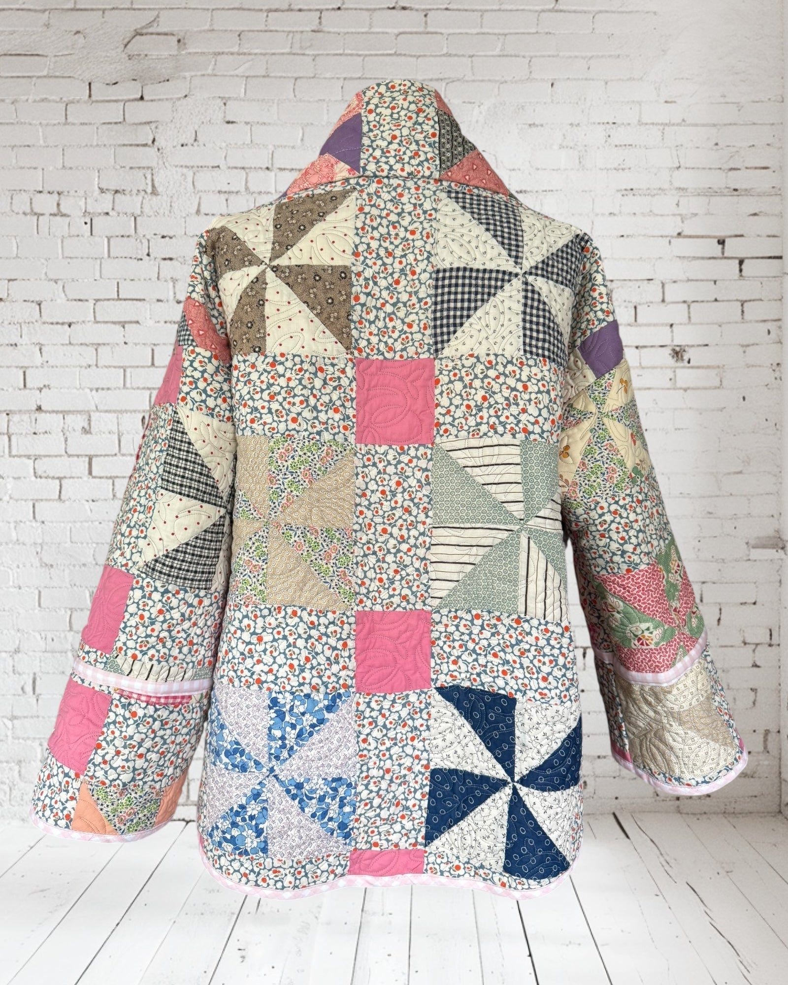 Quilt jacket “pink pinwheels “