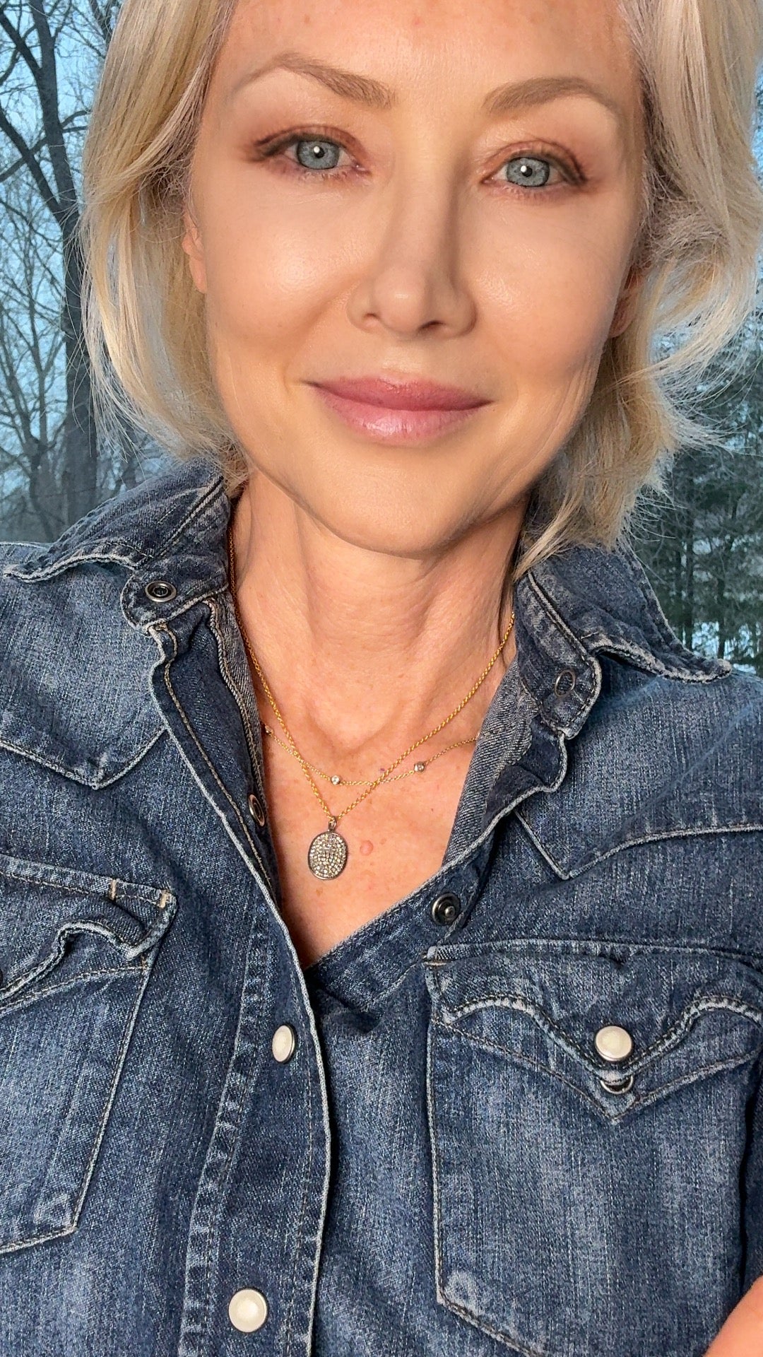 Aurora diamond oval pendant