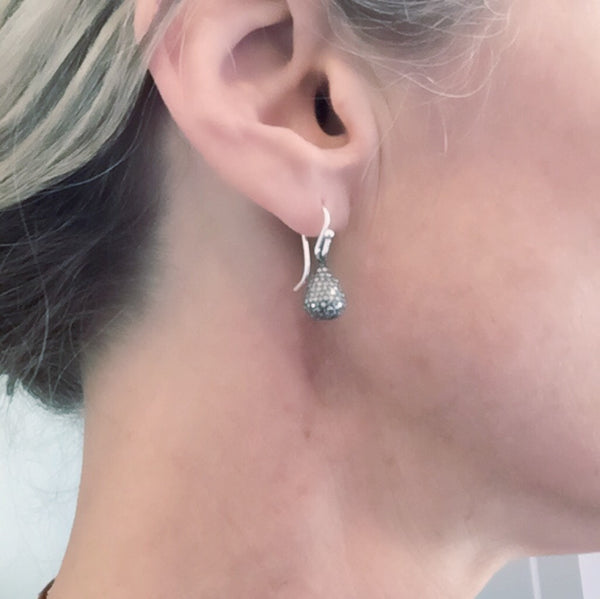 Diamond drop earrings, medium
