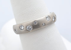 Extra diamonds ring - abigailheche