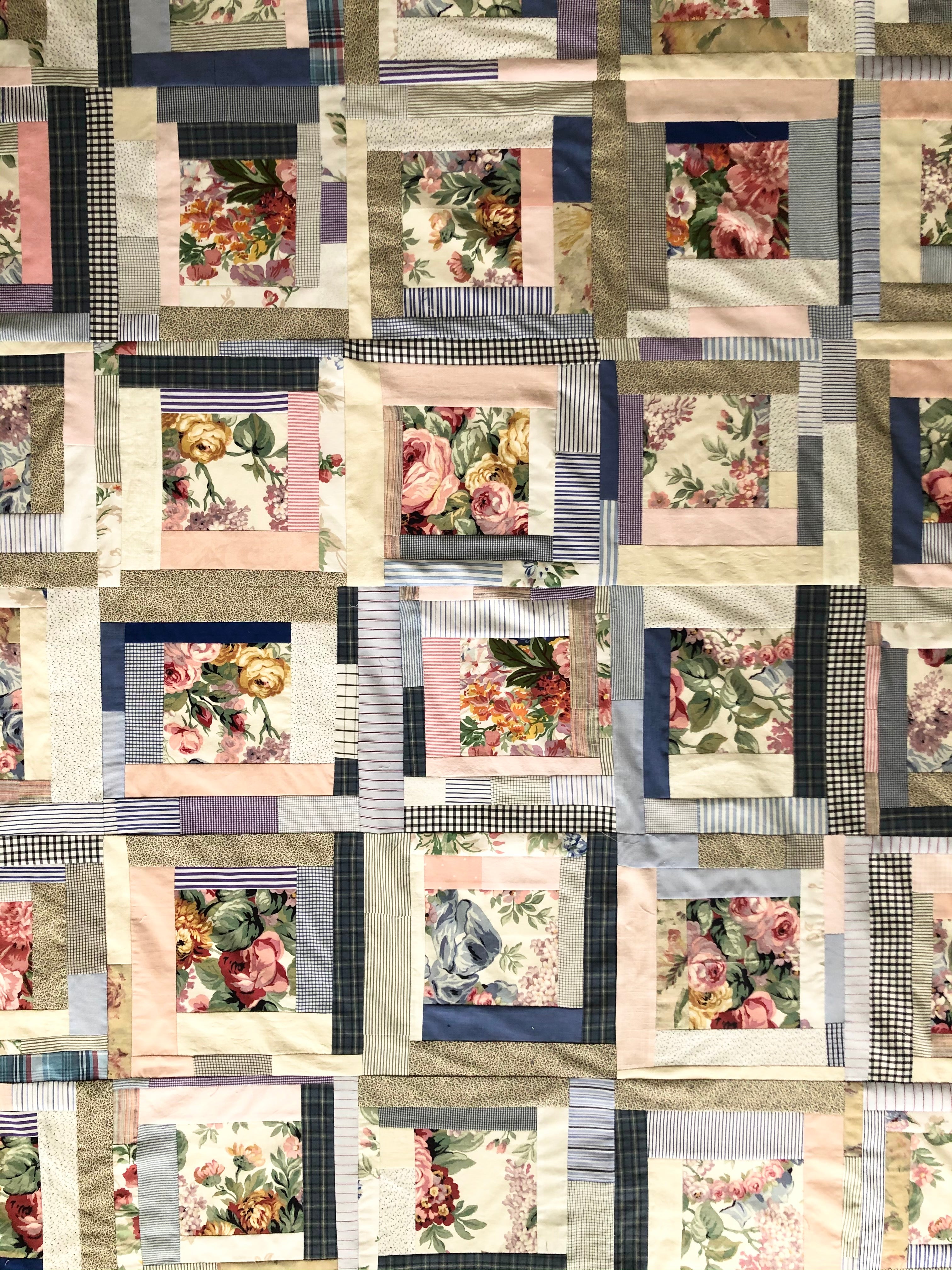 Quilt around the floral block - abigailheche
