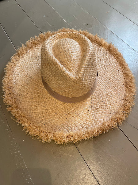 Sun hat with fringe